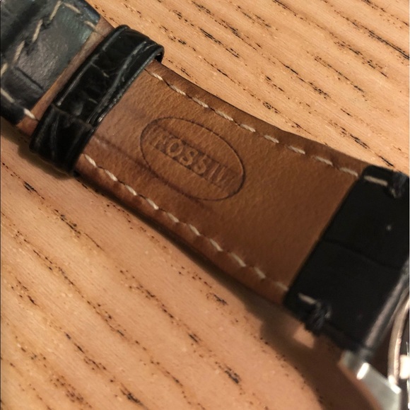 Fossil Watch - Picture 4 of 5